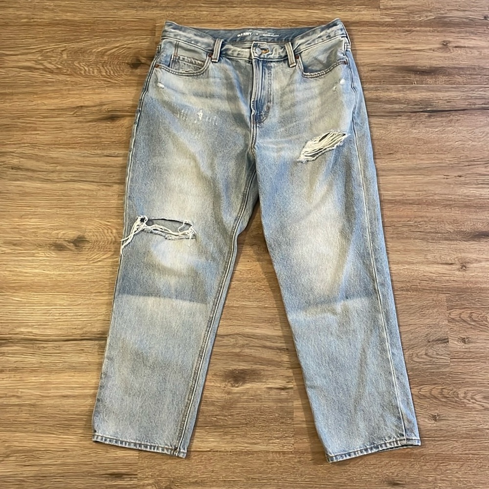 NWOT Old Navy High Waisted Slouchy Straight Distressed Denim Jeans